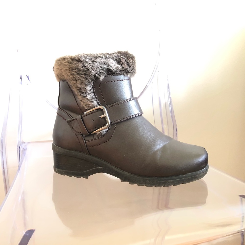 Faux-Fur Lined Ankle Zip Winter Boots 🥾